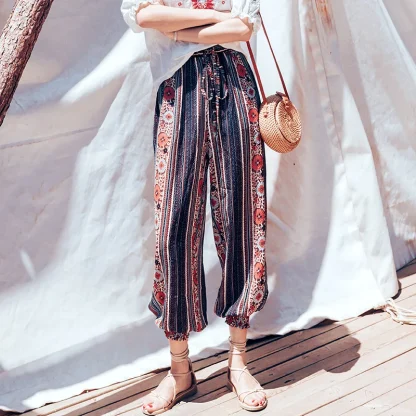 Boho-style Elastic Capri Pants