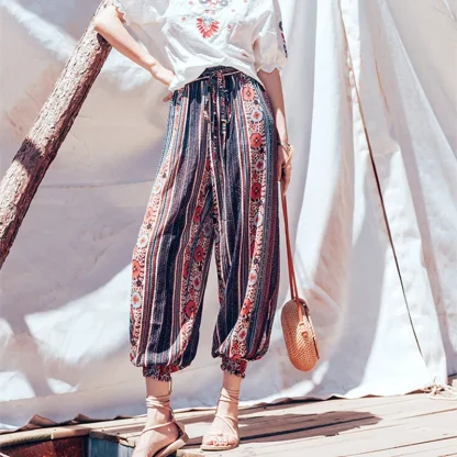 Boho-style Elastic Capri Pants - Image 2