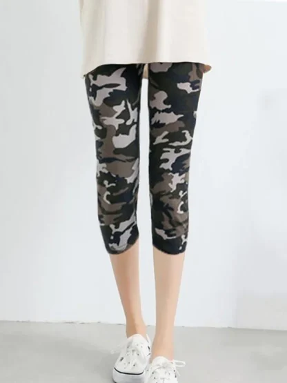 Camouflage Legging Capri Pants - Image 5