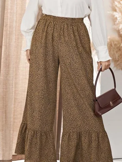 Wide Leg Leopard Print Capri Pants - Image 3