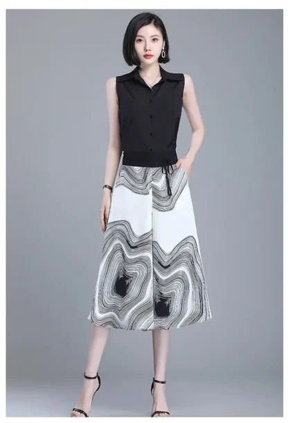 Flowy Wide Leg Capri Pants - Image 4