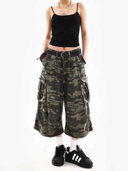 Camouflage Cargo Capri Pants