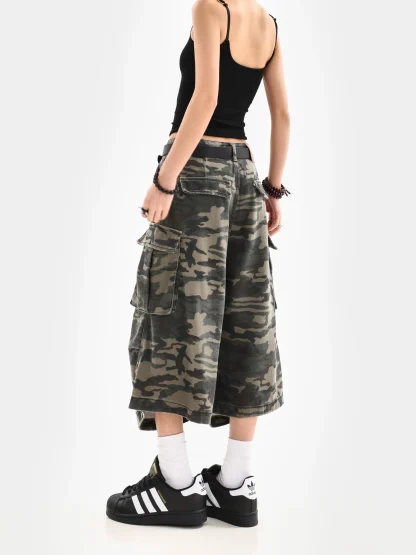 Camouflage Cargo Capri Pants - Image 5