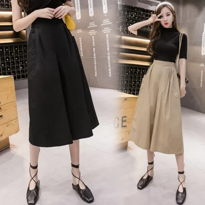Wide Leg Cropped Capri Pants - Image 4