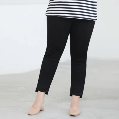 Plus Size Casual Capri Pants