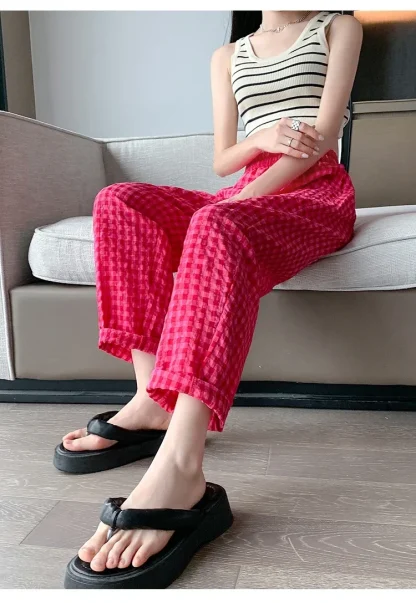 Plaid Elastic Waist Capri Pants - Image 3